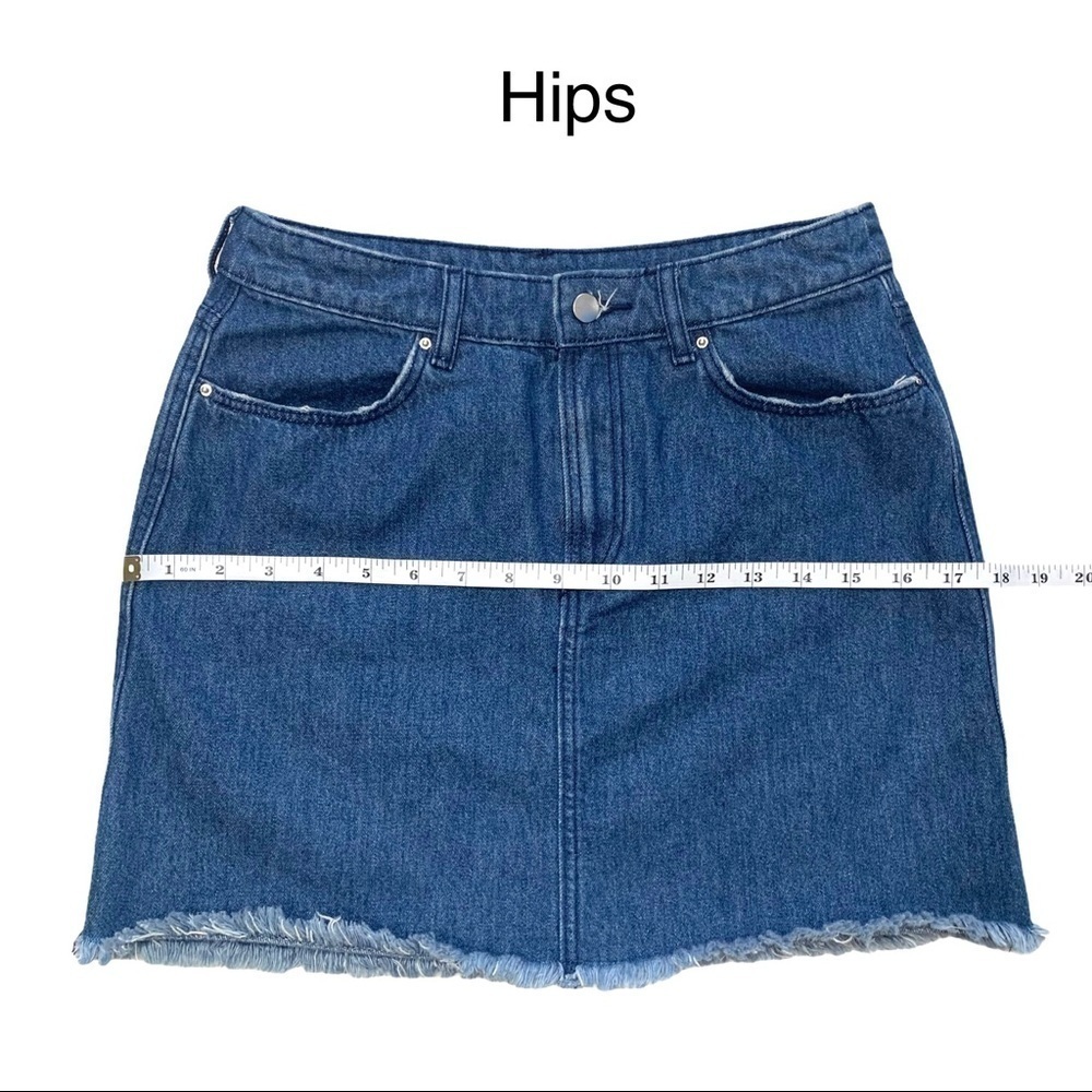 H&M Y2K fringe Raw Hem Cut off Denim Mini Skirt Size 6 - Picture 12 of 13